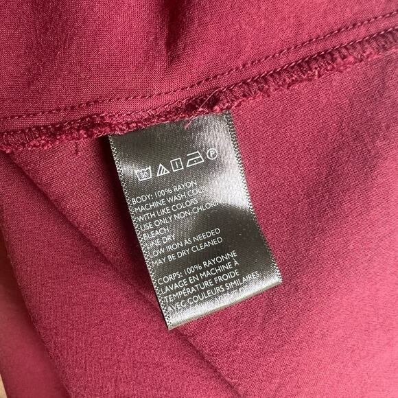 URBAN OUTFITTERS ECOTE BASQUE WAIST BUTTON DOWN MIDI SKIRT BURGUNDY SMALL - Picture 10 of 10